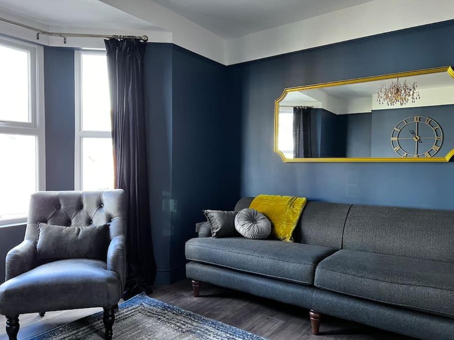 No 11, Fishguard, Ideal For Beach, Coastal Path And Town! Exteriör bild